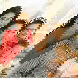 Lice are contagious, entire family should been checked Lice are contagious, entire family should been checked